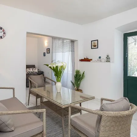 Marinovic Apartamento Zaton (Dubrovnik-Neretva)