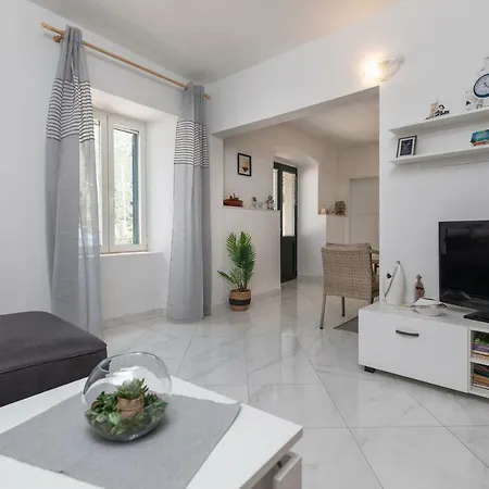 Marinovic Apartamento Zaton (Dubrovnik-Neretva)